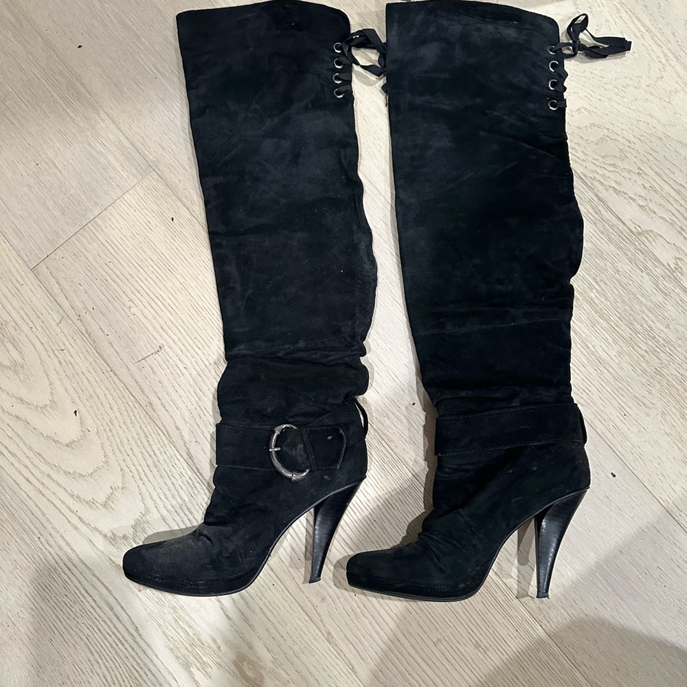 Elegant Black Knee-High Women's Boots